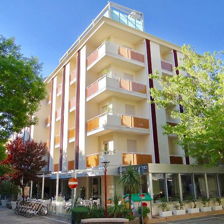 Hotel Aquila D'Oro ميسانو ادرياتيكو المظهر الخارجي الصورة